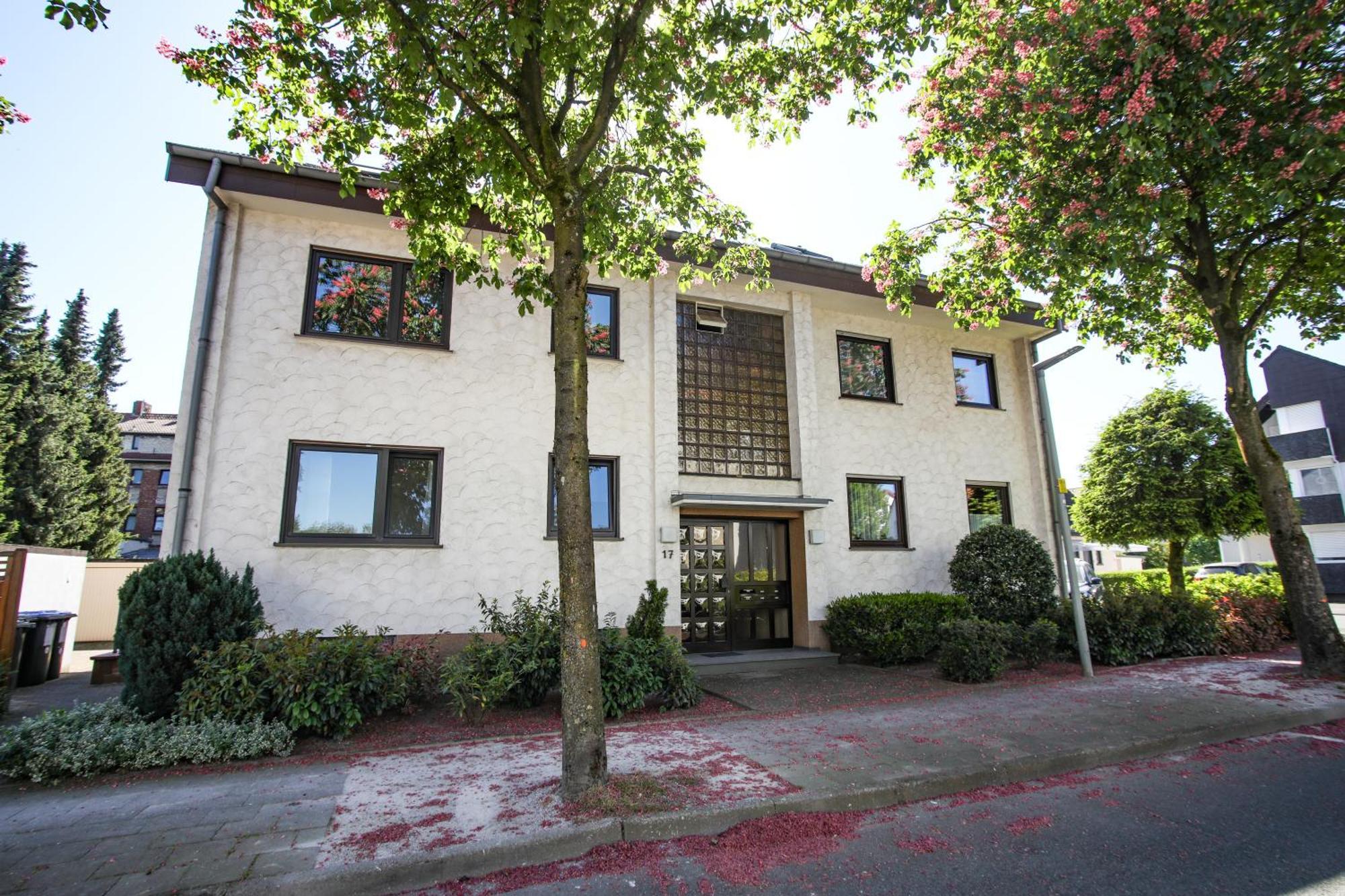 Zentral - Gemuetlich - Kueche - Balkon - Garage Apartment Bad Lippspringe Bagian luar foto